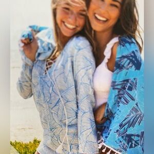 Charlie Holiday Coco Beach Cover Up Hoodie Size 4